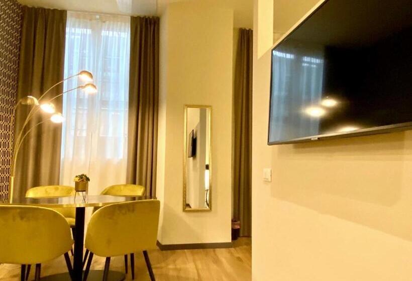 سوییت جونیور, Intomilan Galleria Duomo I Boutique & Design Apart