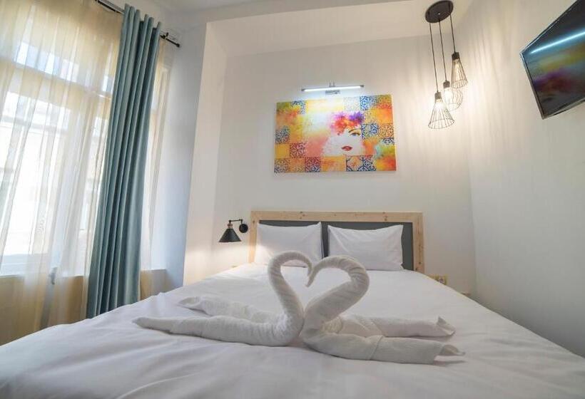 1 Schlafzimmer Apartment, Maria Boutique Suits