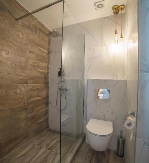 1 Schlafzimmer Apartment, Maria Boutique Suits