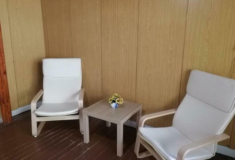 レイクビュースタンダードルーム, Chata Pod Vlekom