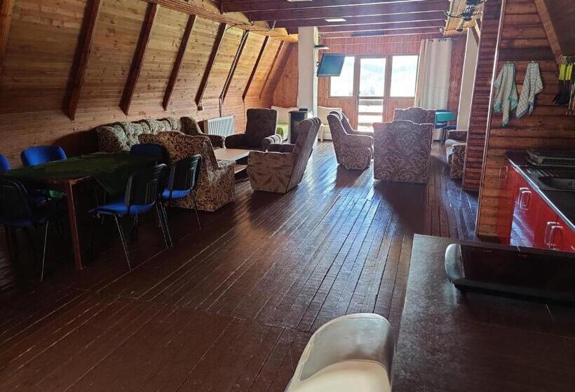 レイクビュースタンダードルーム, Chata Pod Vlekom