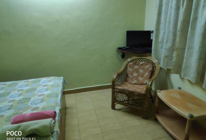 اتاق لوکس با بالکن, Hidden Heart Guest House