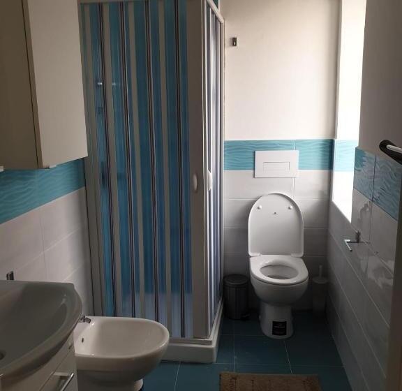 اتاق کلاسیک چهارنفره, Lipari Suite Apartament