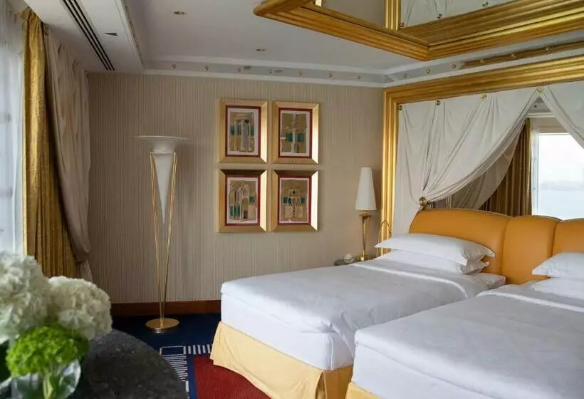 Deluxe-sviitti 2 Makuuhuonetta, Jumeirah Burj Al Arab Dubai