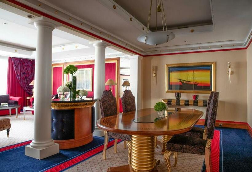 Люкс Семейный 2 Спальни, Jumeirah Burj Al Arab Dubai