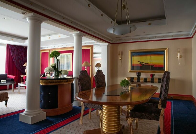 سوئیت خانواده 2 خوابه, Jumeirah Burj Al Arab Dubai