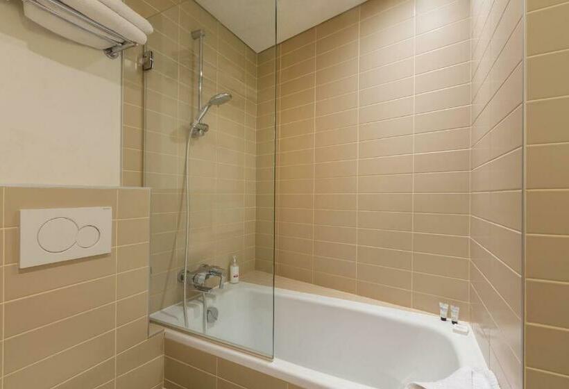 スーペリアールーム, Contact Hôtel Alizé Montmartre