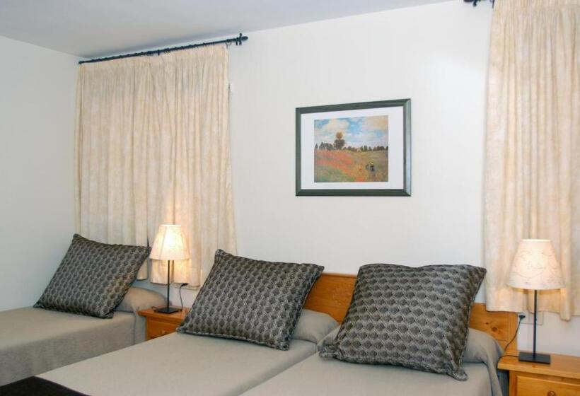 标准三人间, Florido