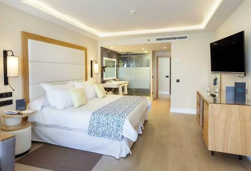 Standard Room with Hidromassage Sea View, Gran Tacande Wellness & Relax Costa Adeje