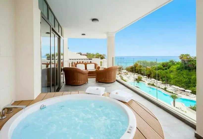 سوئیت با چشم‌انداز دریا و هیدروماساژ, Gran Tacande Wellness & Relax Costa Adeje
