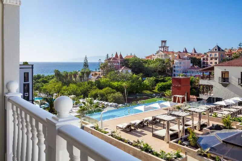 سوییت با چشم‌انداز جانبی دریا, Gran Tacande Wellness & Relax Costa Adeje