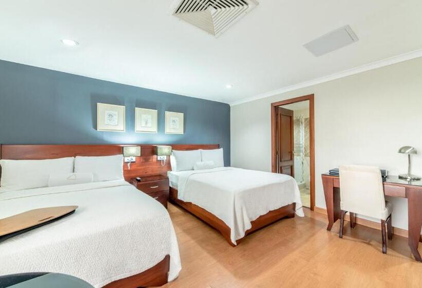 Номер Superior, Hodelpa Gran Almirante