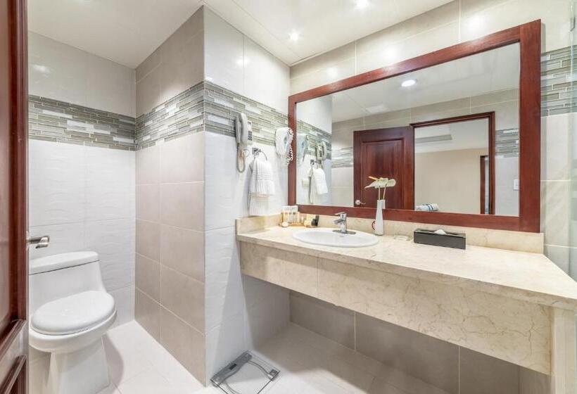 Люкс, Hodelpa Gran Almirante