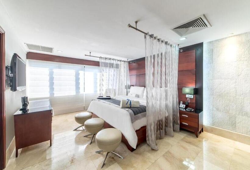 Президентский Люкс, Hodelpa Gran Almirante