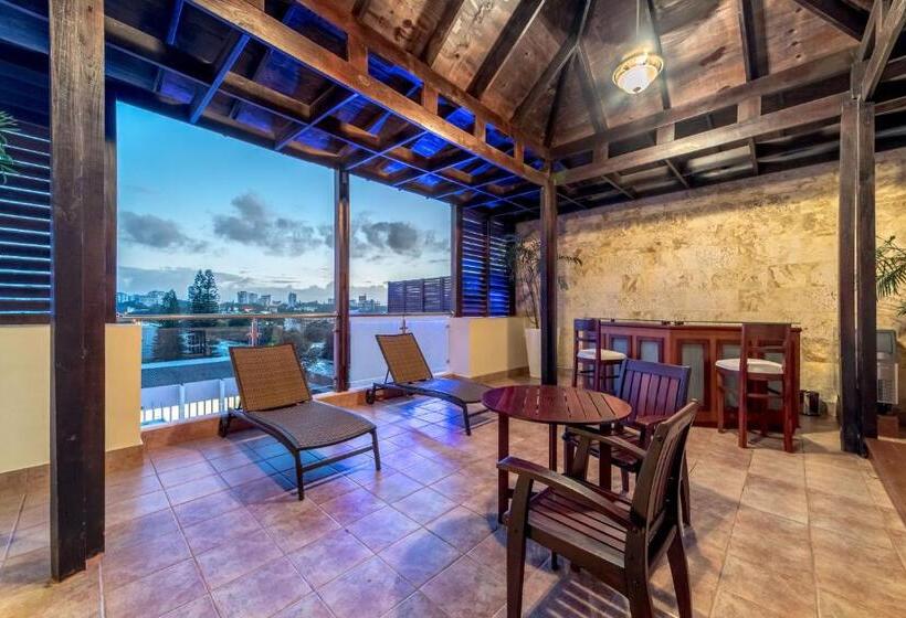 سوئیت پرزیدنت, Hodelpa Gran Almirante