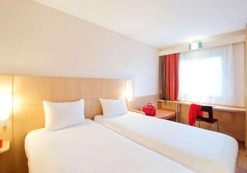 חדר סטנדרט, Ibis Warszawa Ostrobramska