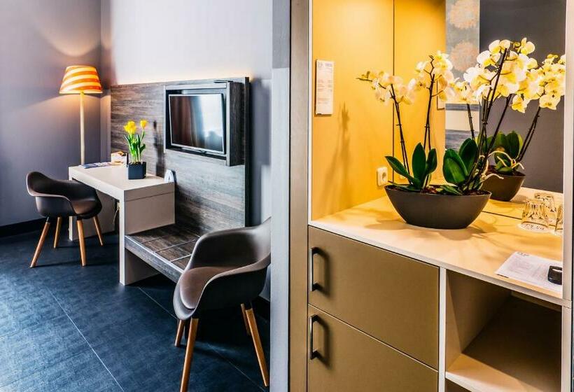 스탠다드 룸, Museum Budapest