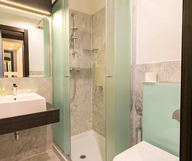 스탠다드 룸, Museum Budapest