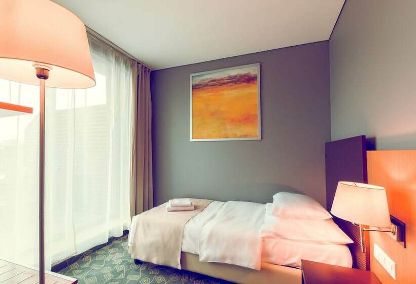 수피리어 트리플 룸, Museum Budapest