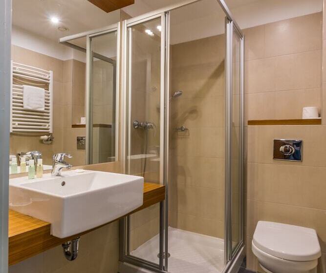 스탠다드 룸, Museum Budapest