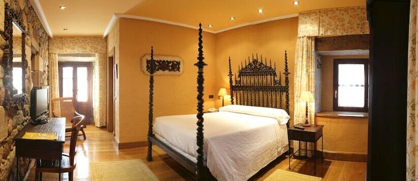 غرفة قياسية, Palacio Guevara