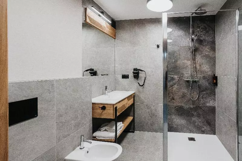 プレミアムルーム, Parkroyal Yangon