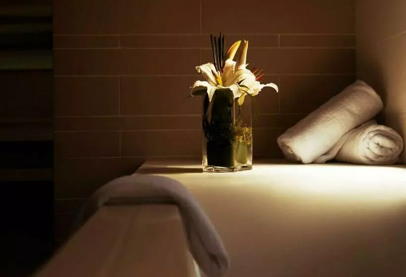 اتاق لوکس با تخت بزرگ, Pullman Mazagan Royal Golf & Spa