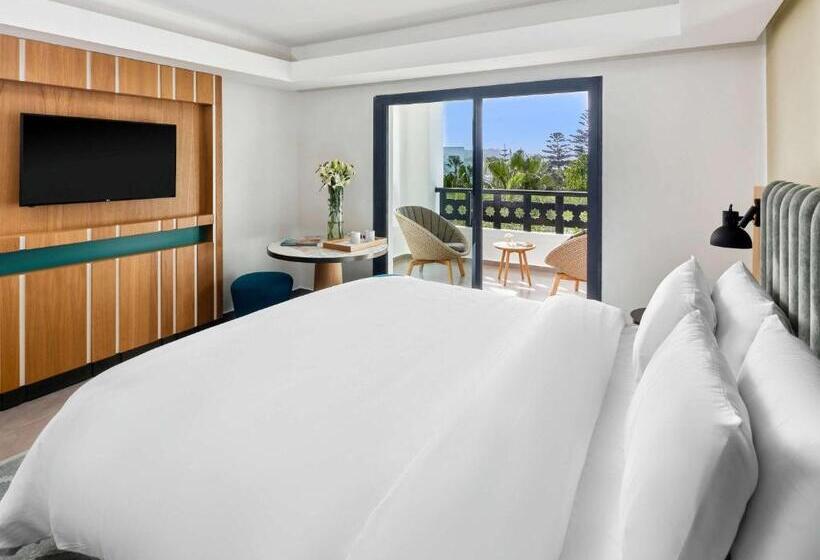 带大床的高级房间, Pullman Mazagan Royal Golf & Spa