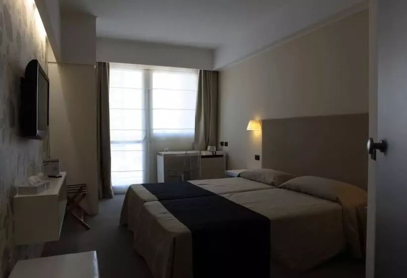 Standard Kolmen Hengen Huone, Roma Tor Vergata