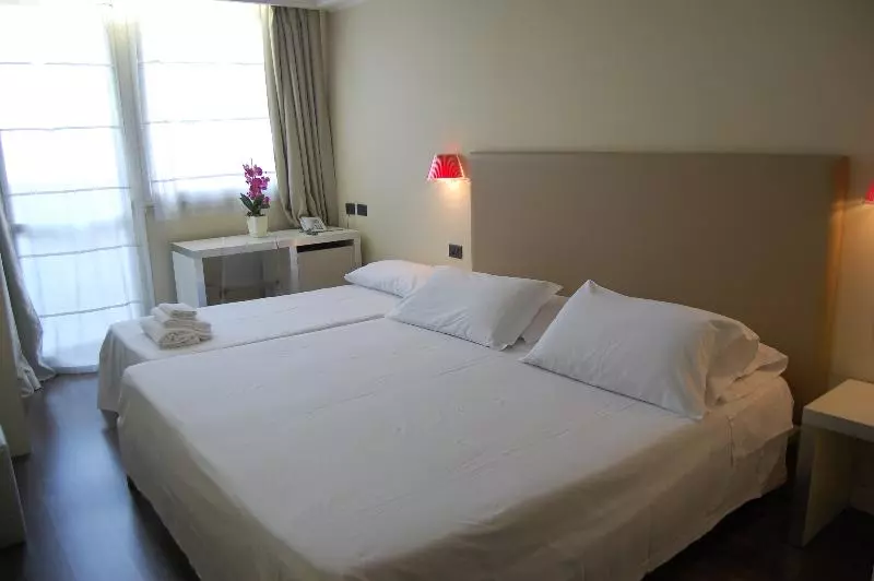 Standard Kolmen Hengen Huone, Roma Tor Vergata