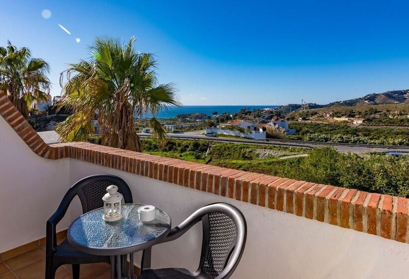 חדר סטנדרטי לשלושה עם נוף, Rural Almazara