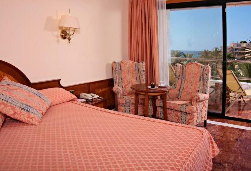 小型套房, Serrano Palace