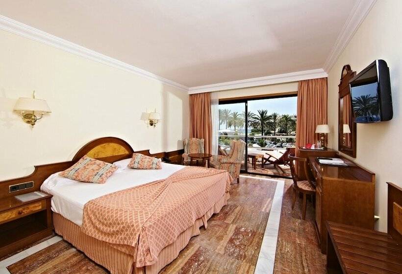 标准间, Serrano Palace