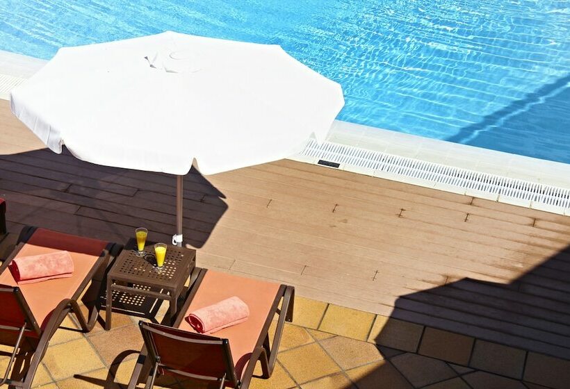 标准间, Serrano Palace