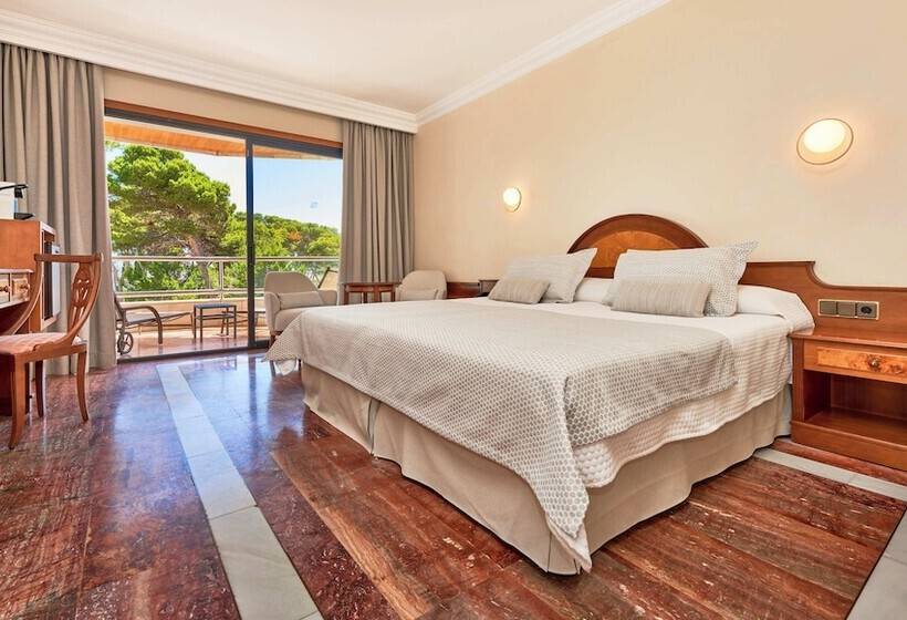 标准间, Serrano Palace