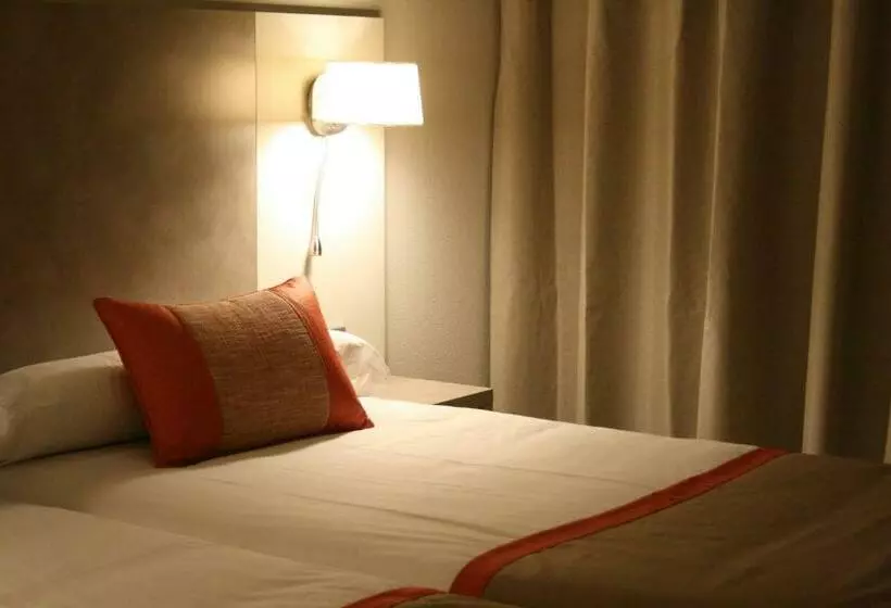 اتاق استاندارد سه نفره, & Spa Real Jaca