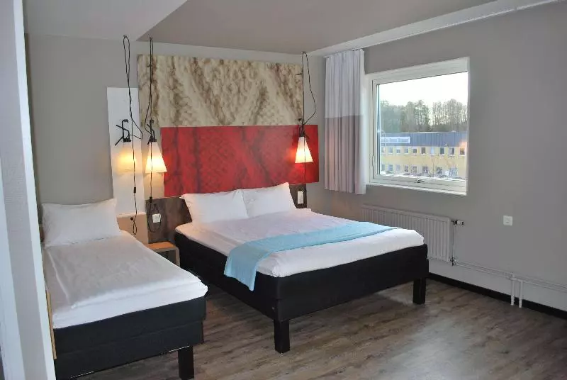 スタンダード4人部屋, Sure Hotel By Best Western Spånga