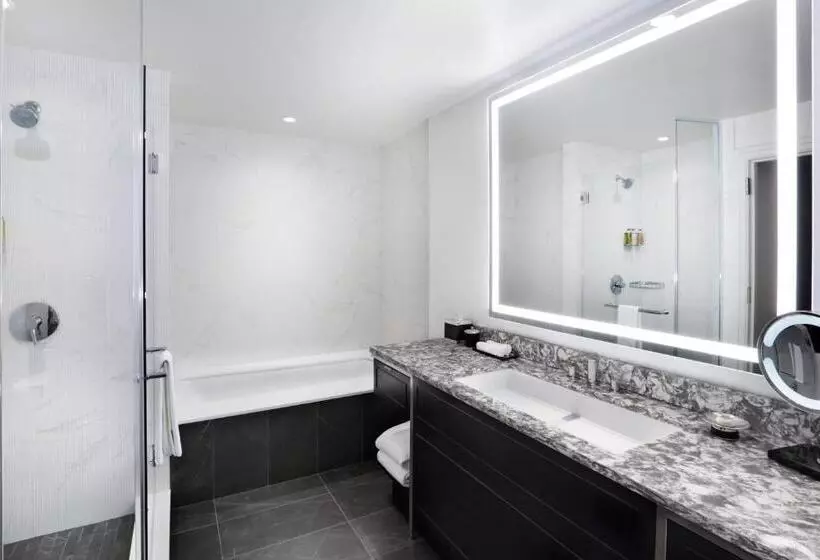 اتاق استاندارد با تخت بزرگ, The Gwen, A Luxury Collection Hotel, Michigan Avenue Chicago