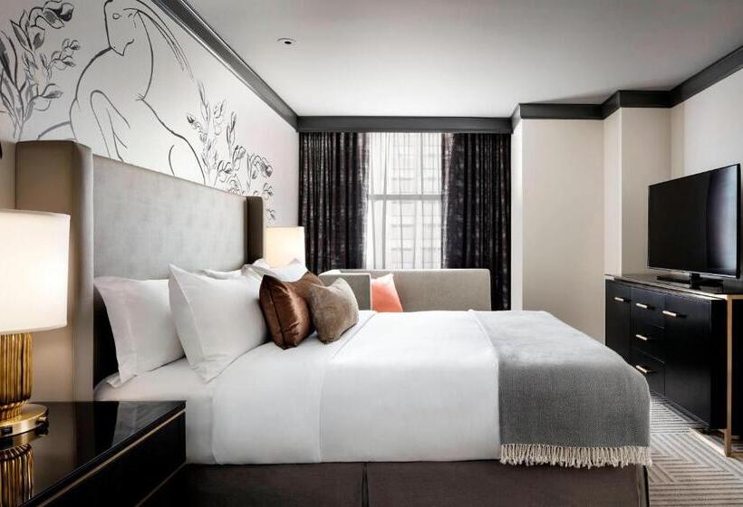 سوئیت با تخت بزرگ, The Gwen, A Luxury Collection Hotel, Michigan Avenue Chicago