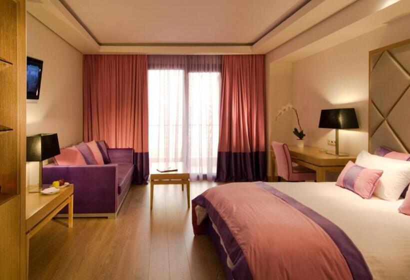 سوییت لوکس, Limneon Resort & Spa
