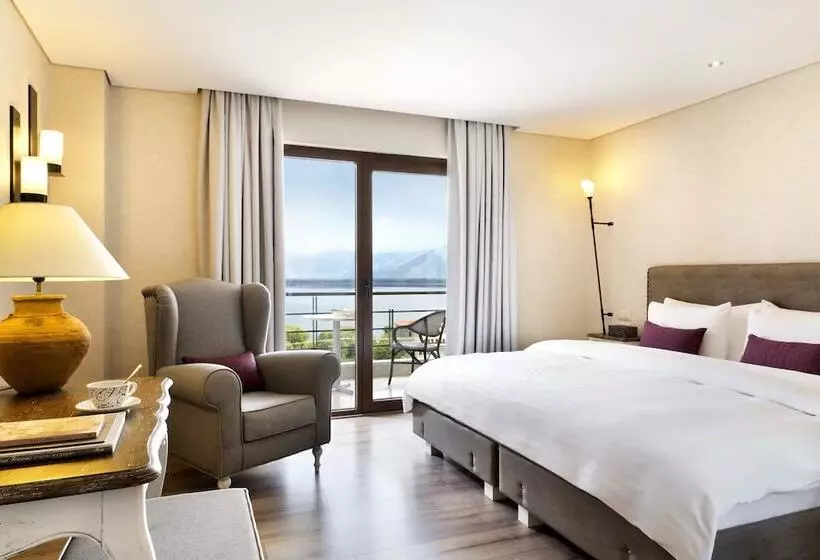 اتاق لوکس با چشم‌انداز دریاچه, Limneon Resort & Spa