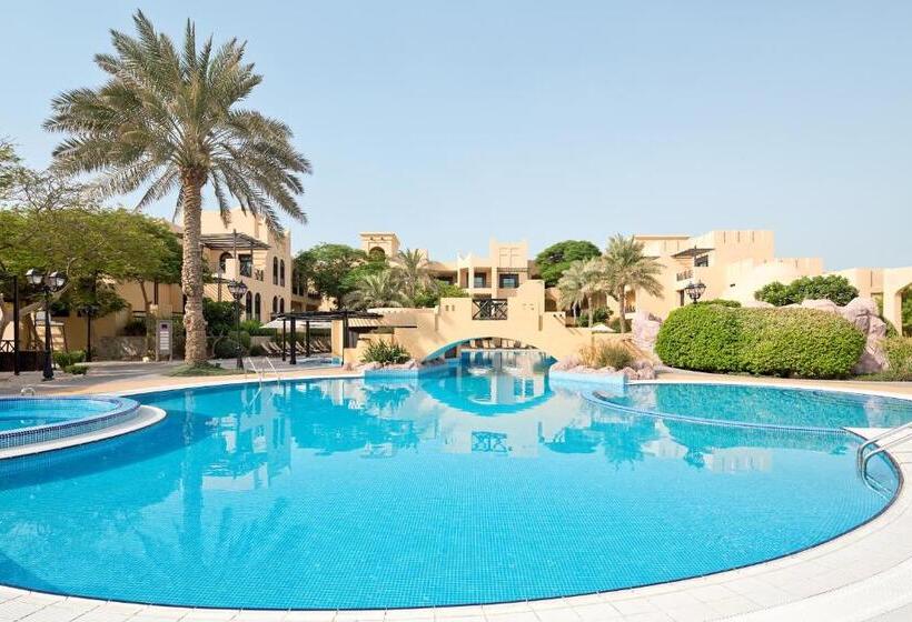 اتاق سوپریور, Novotel Bahrain Al Dana Resort