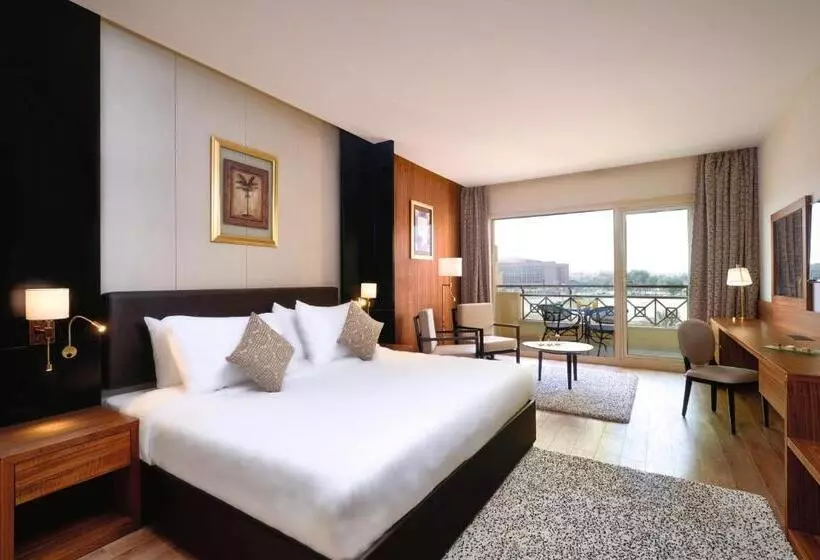 سوییت اجرایی, Mövenpick Hotel Cairo Media City