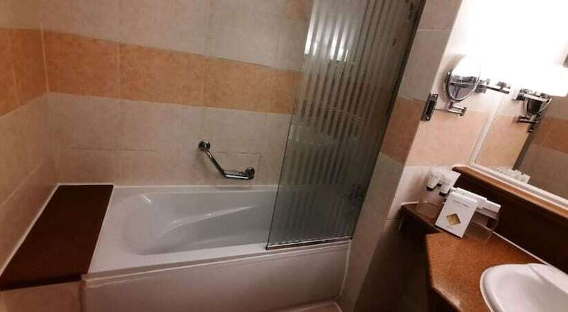 اتاق اجرایی, Mövenpick Hotel Cairo   Media City