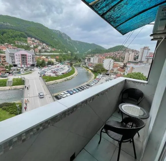 آپارتمان 3 خوابه, Apartmani Mv