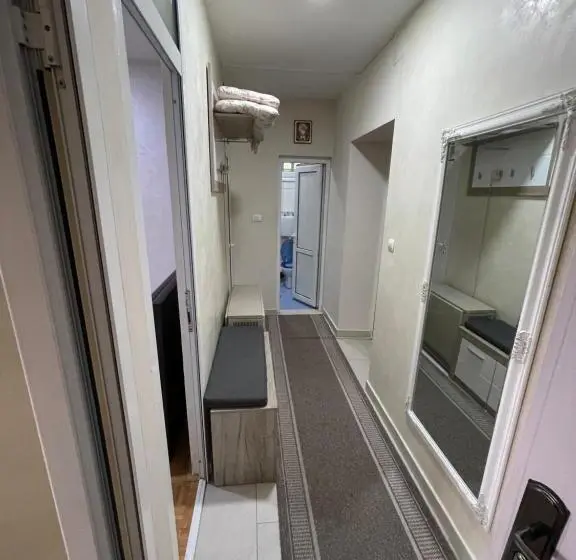 آپارتمان 3 خوابه, Apartmani Mv