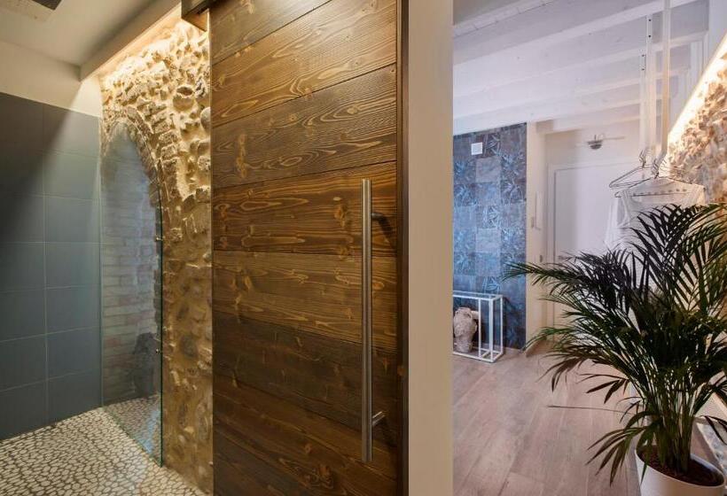 غرفة سوبيريور سرير كينج, B&b La Bellavita Del Garda Luxury