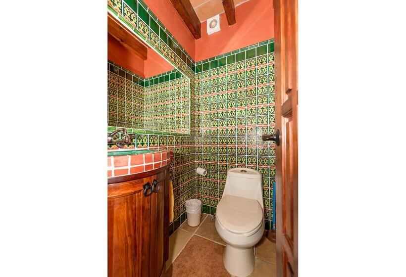 1 Bedroom Apartment Mountain View, Casa Estrella De La Valenciana Hotel Boutique