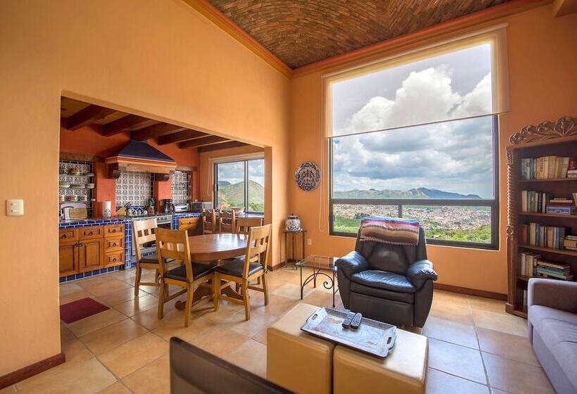 스탠다드 룸, Casa Estrella De La Valenciana Hotel Boutique