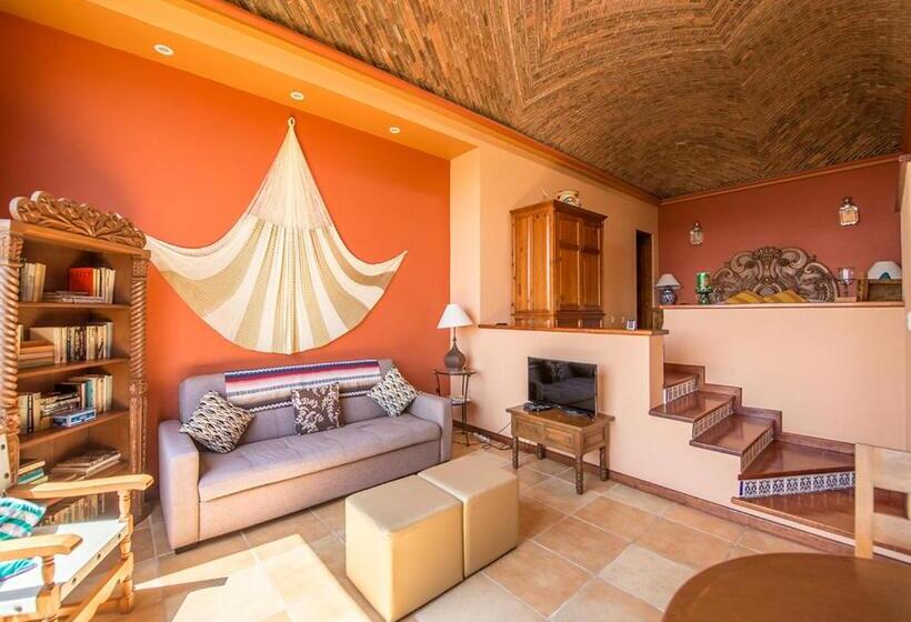1 Bedroom Apartment Mountain View, Casa Estrella De La Valenciana Hotel Boutique